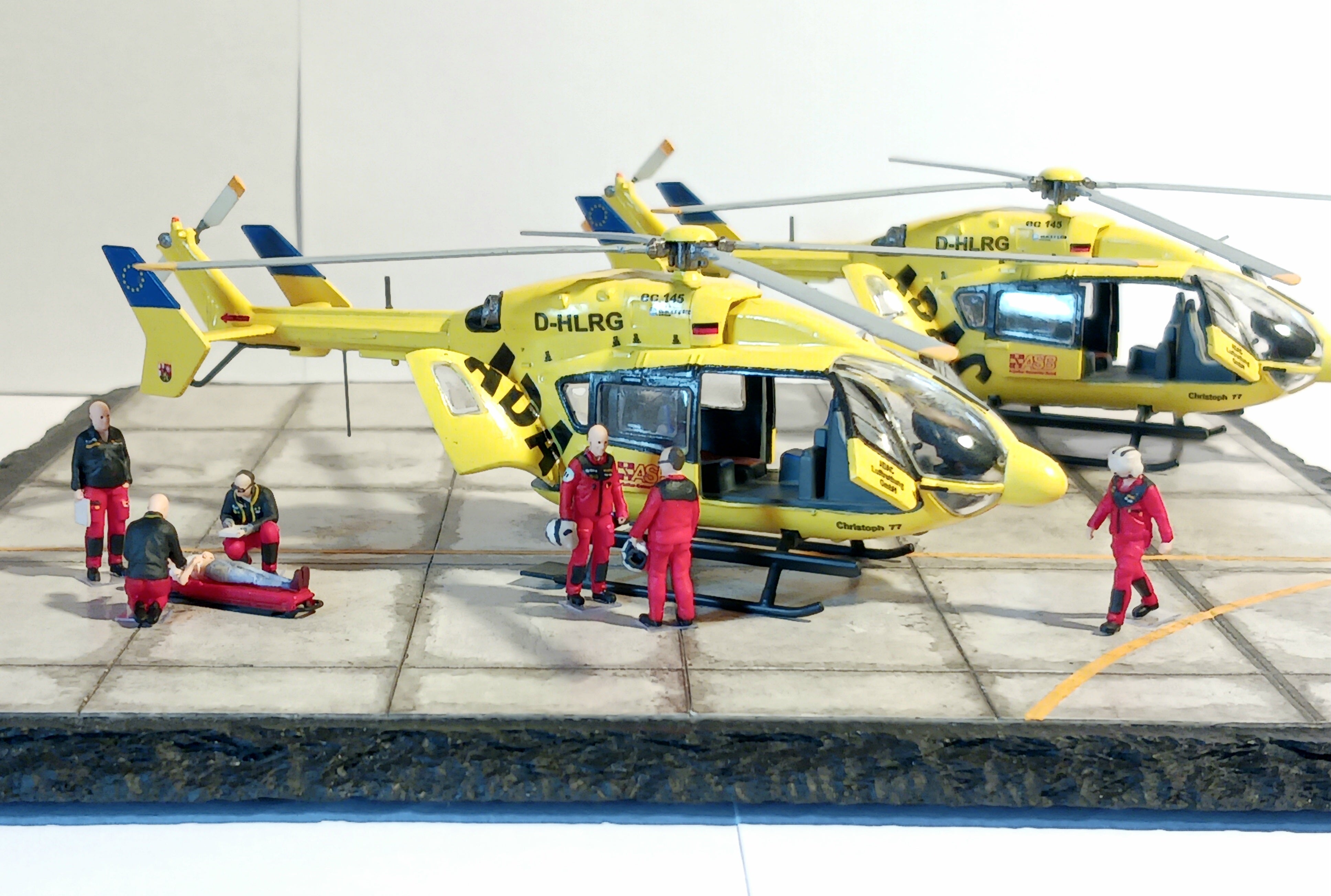 Coffret d'équipage d'hélicoptère 7 figurines miniatures