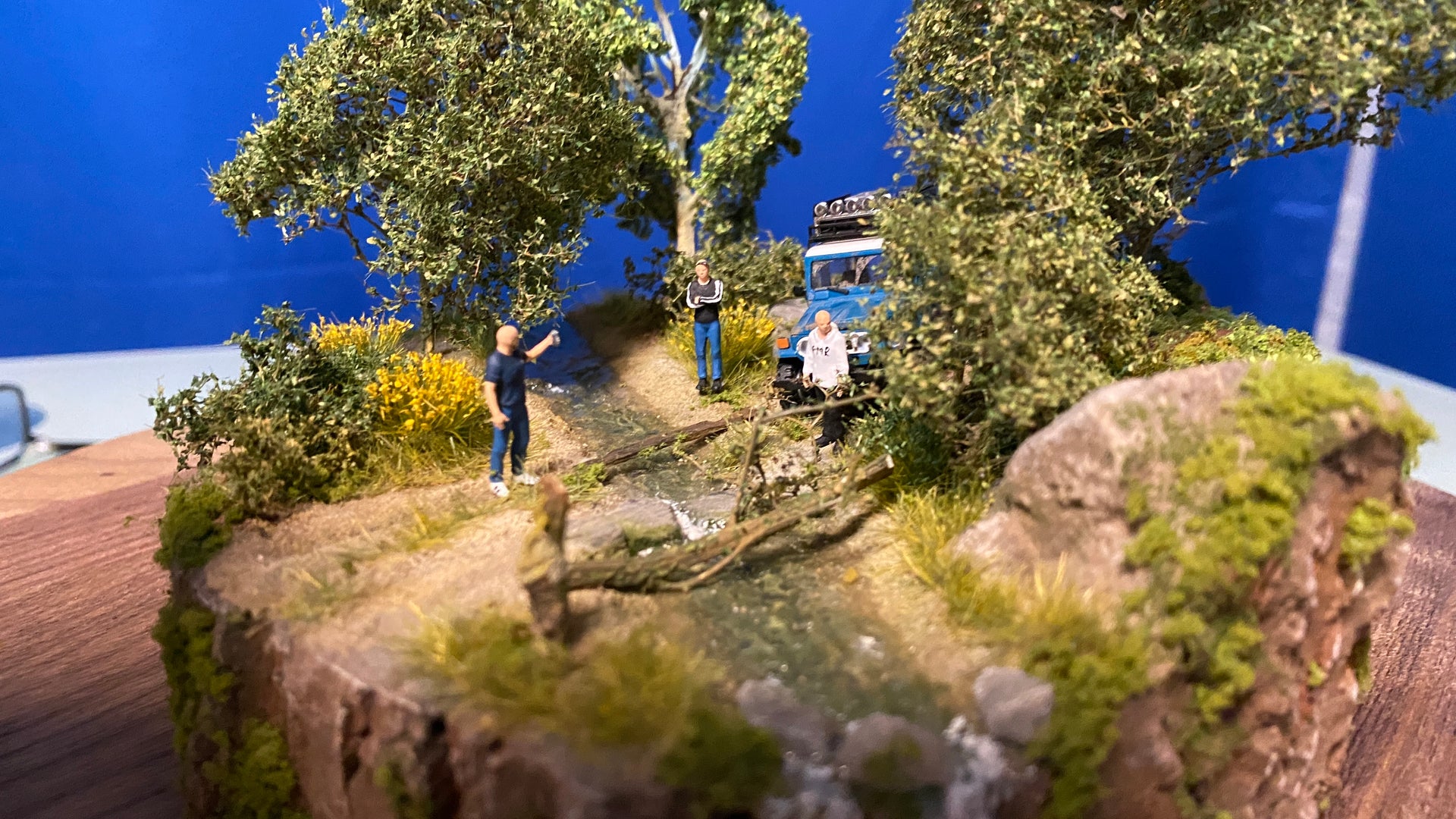 Video laden: Mini Diorama TreeTrunk